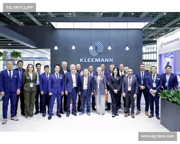 莱曼社交媒体粉丝激增导致服务器连续三次宕机引发广泛关注 莱曼社交媒体粉丝激增导致服务器连续三次宕机引发广泛关注
